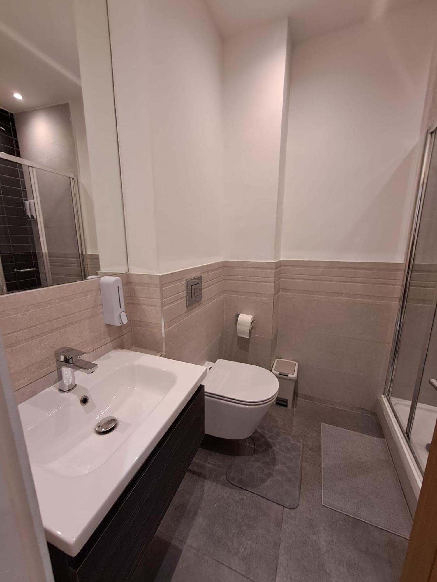 Studio 64 London Bagian luar foto