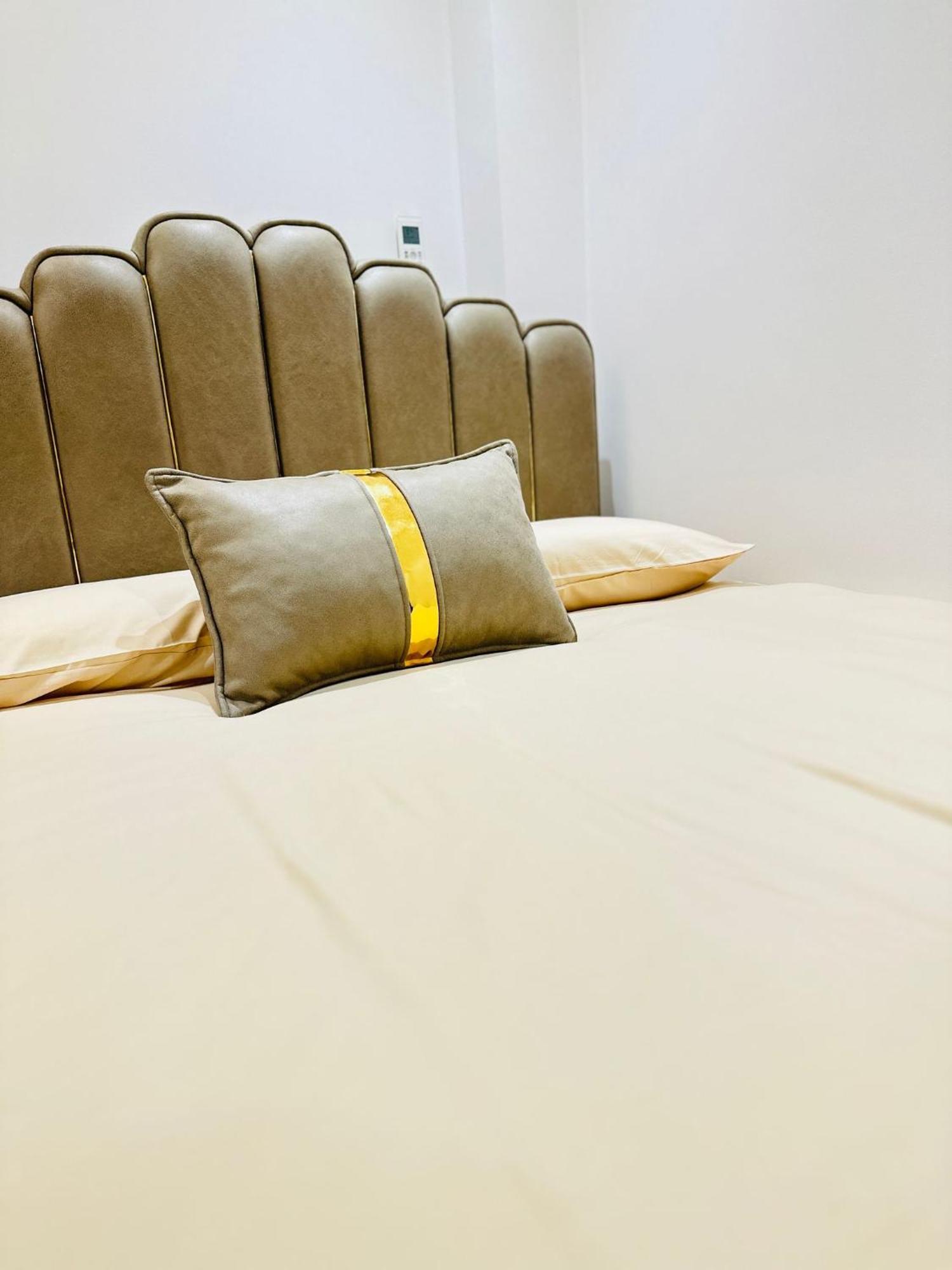 Studio 64 London Bagian luar foto