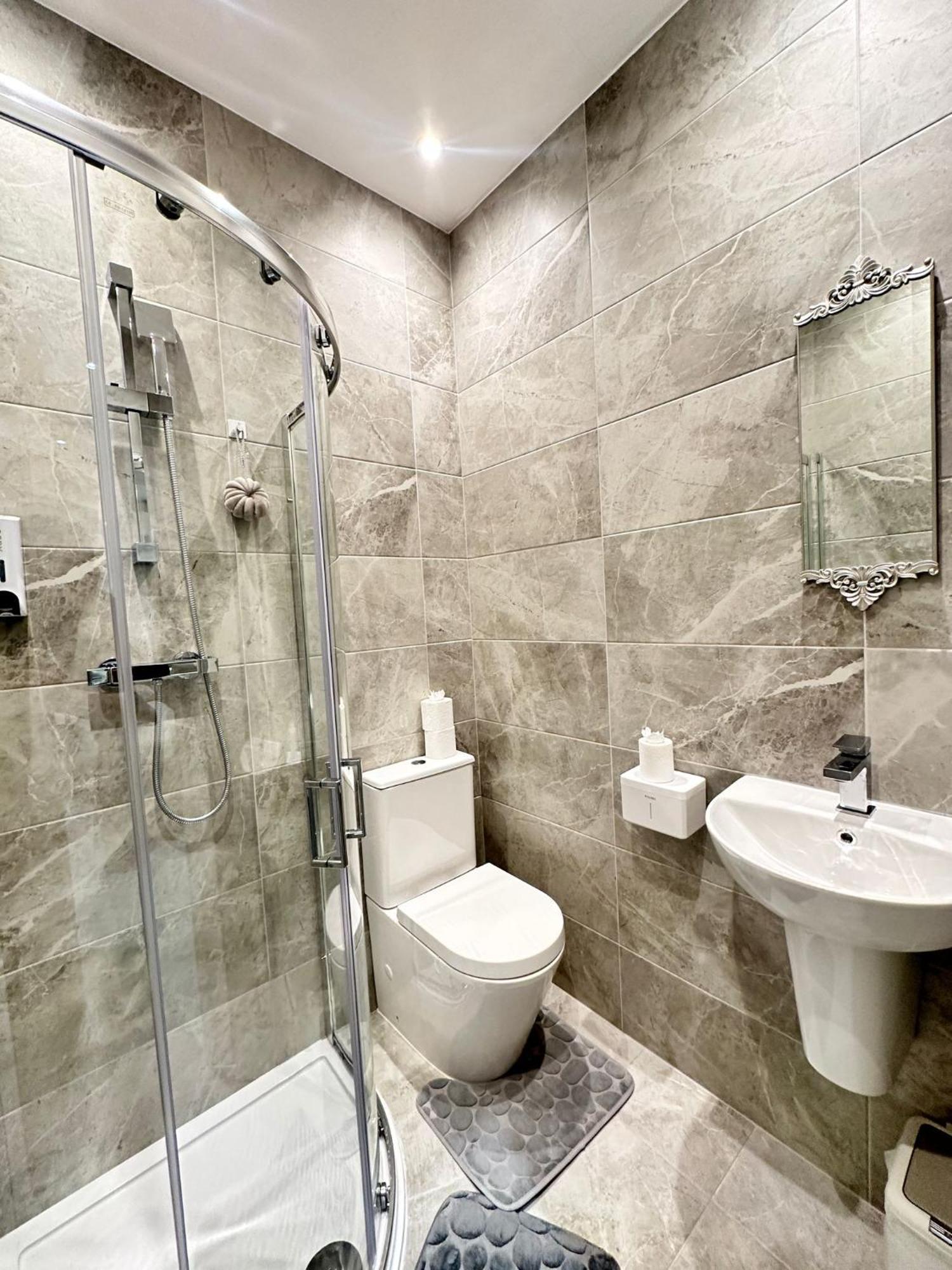 Studio 64 London Bagian luar foto