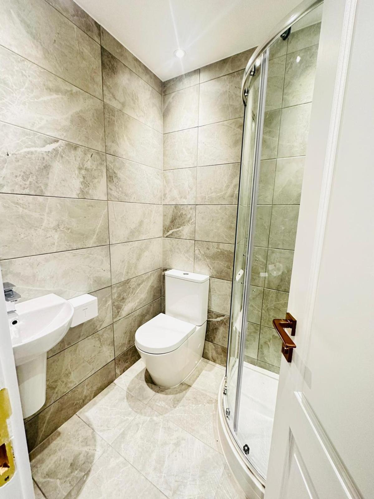 Studio 64 London Bagian luar foto
